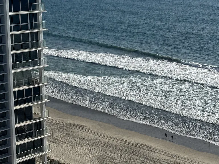 1730 Avenida Del Mundo #1601 — Photo 21