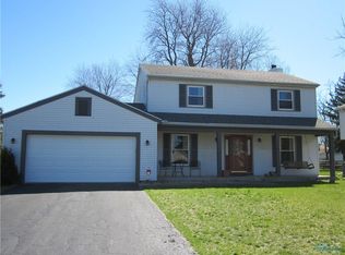 3910 Wheatlands Rd, Sylvania, OH 43560