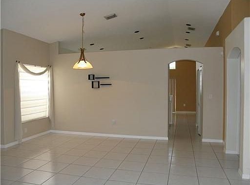 4th image of 2419 NW 184th Ter
