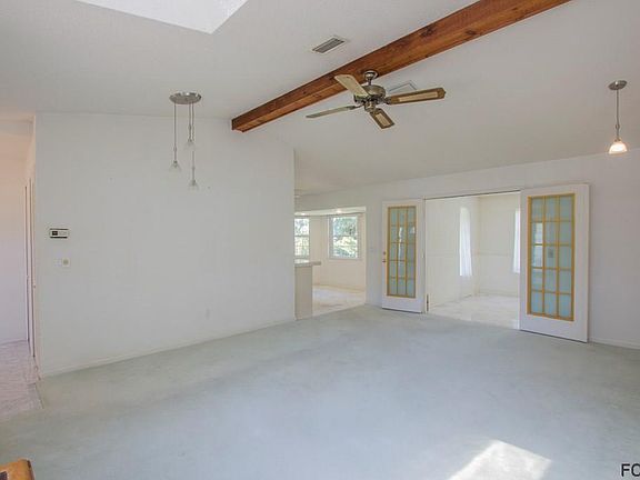 5th image of 16 Westgrill Dr
