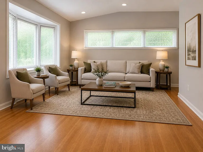 10827 Charles Dr — Photo 3