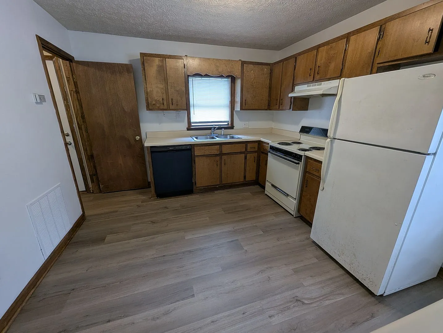 Smokerise Park - 2BR/1BA East Athens Living — Photo 3