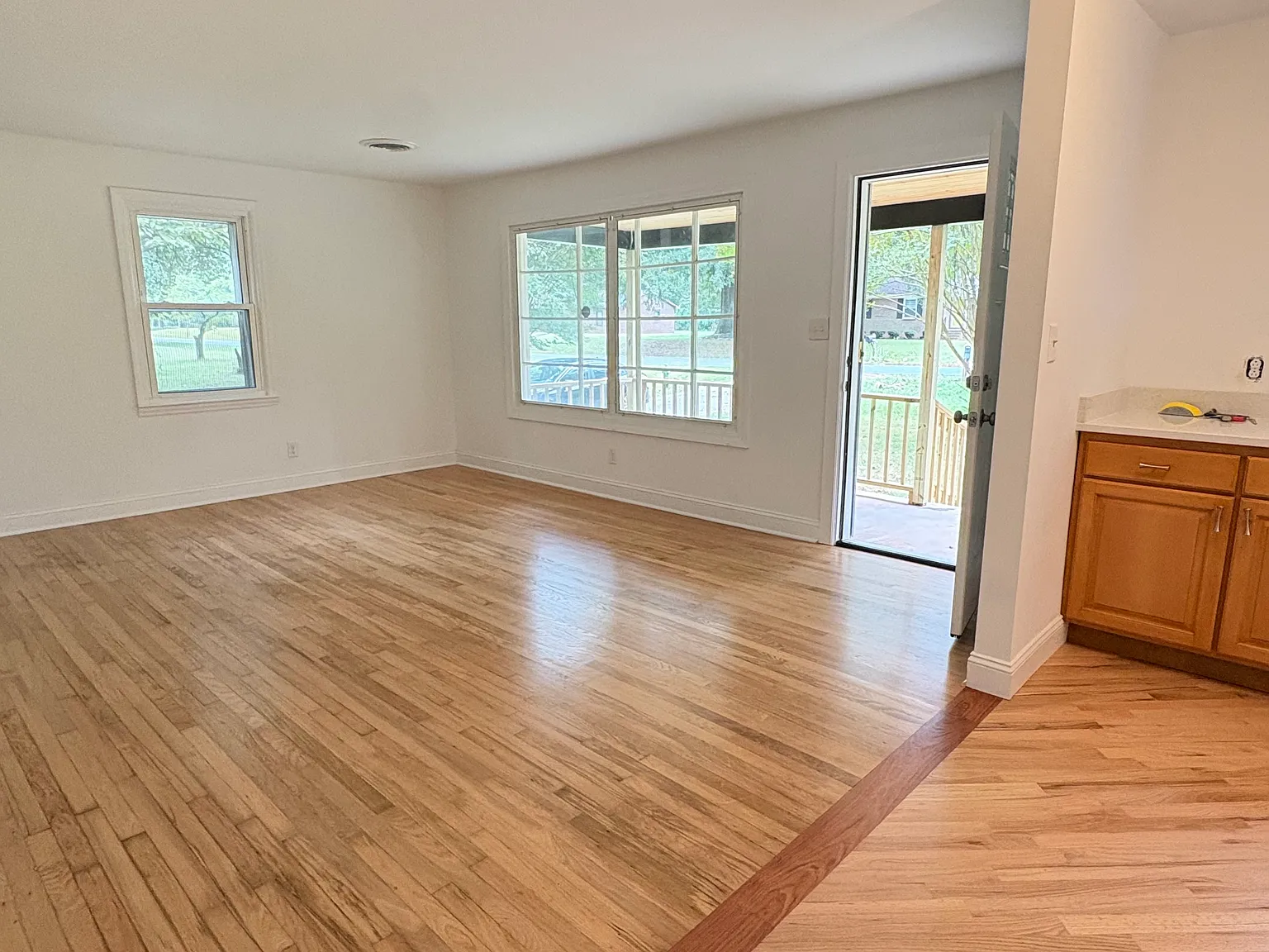 4 bed, 2.5 bath, 1466 sqft, $2,000 — Photo 4
