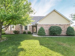 2113 Woodstream Dr, Avon, IN 46123