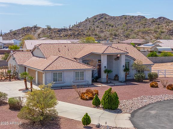3rd image of 8715 S VALLEY VISTA Court