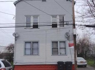 24 Lebanon St, Lackawanna, NY 14218