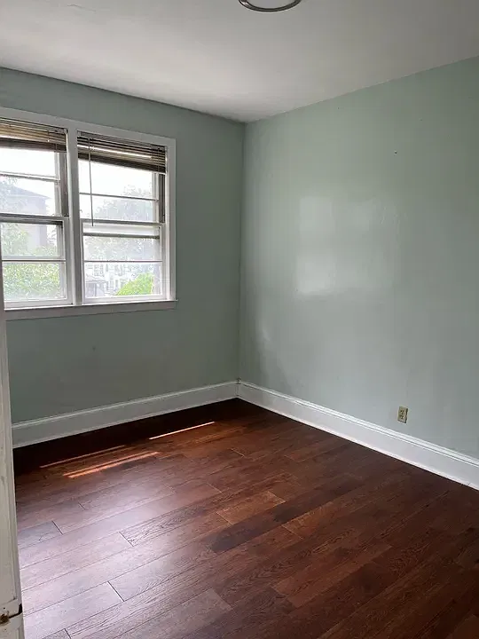 2 bed, 1000 sqft, $2,150 — Photo 3