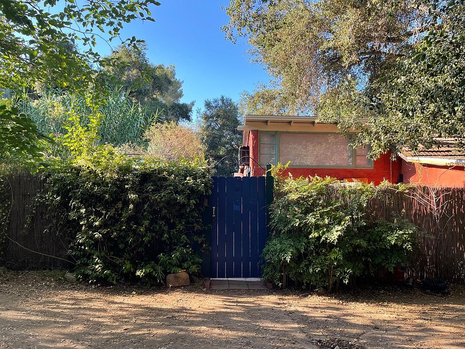 1st image of 1535 Valley Dr #1