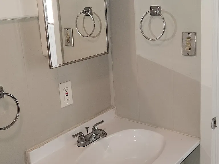 245 Reed Ave #B — Photo 13