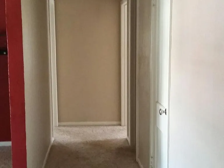 720 Davis St NW — Photo 1