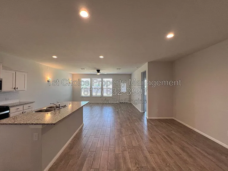 912 Rothville Ln — Photo 42