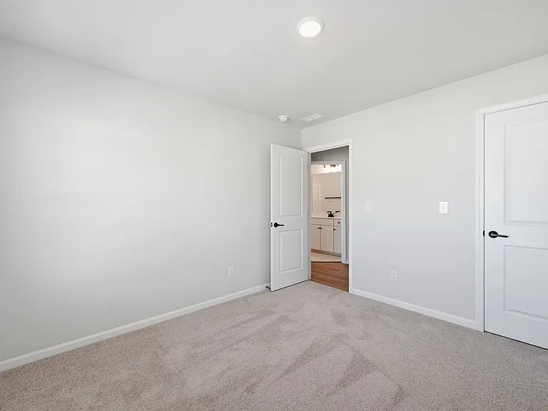 10134 Mamillion Dr — Photo 37