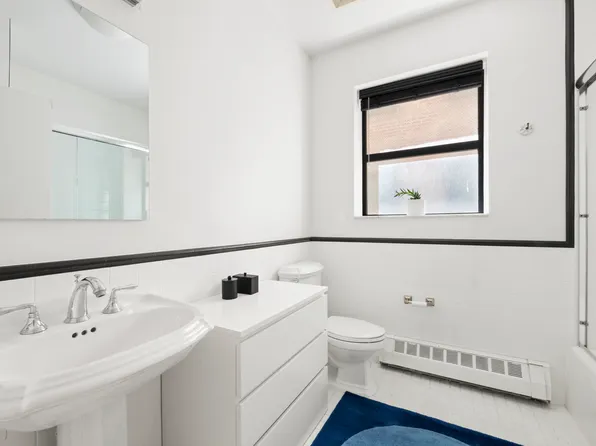 354 Broadway image 12 of 14