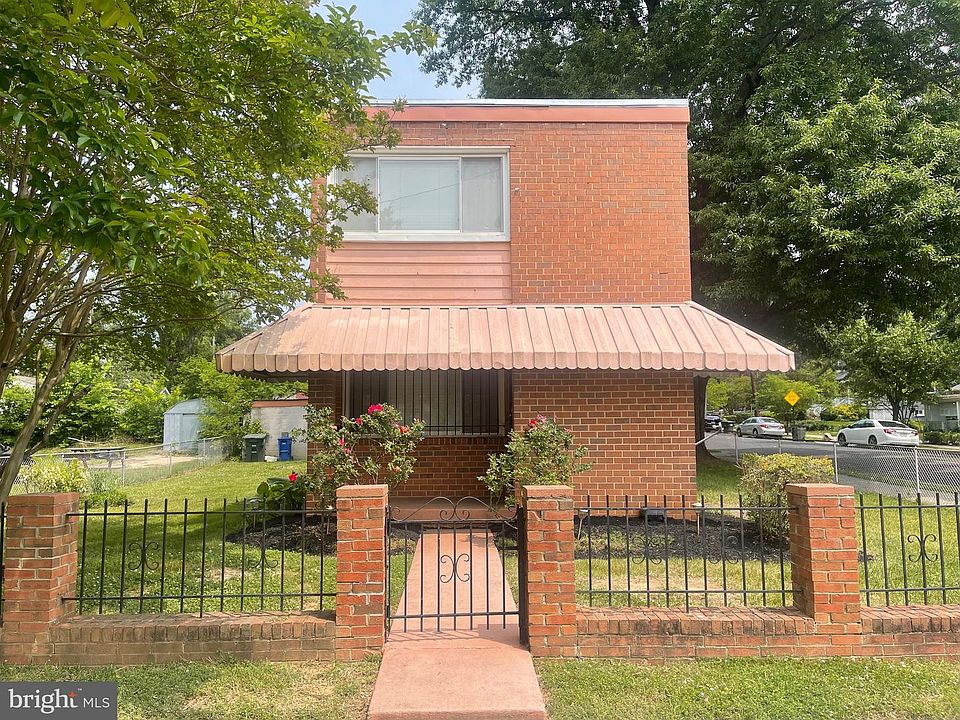 1st image of 601 57th St NE