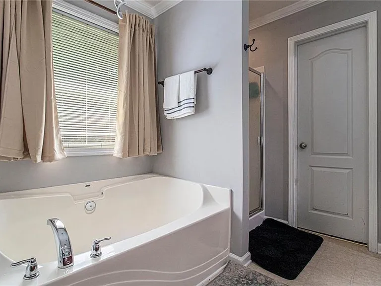 615 Hemlock Ct — Photo 25