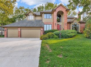 5747 SW 38th St, Topeka, KS 66610