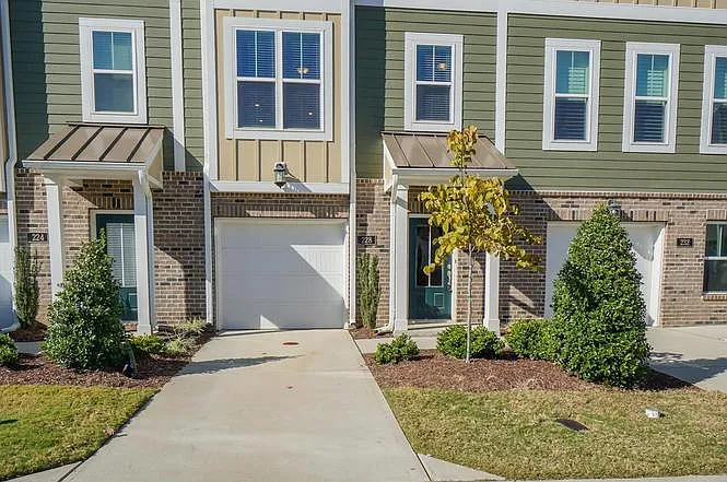 Building Photo - 228 Skymont Dr