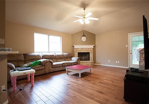 4th image of 8605 Stetson Dr