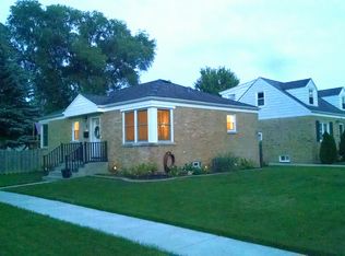 523 N Elm St, Mount Prospect, IL 60056