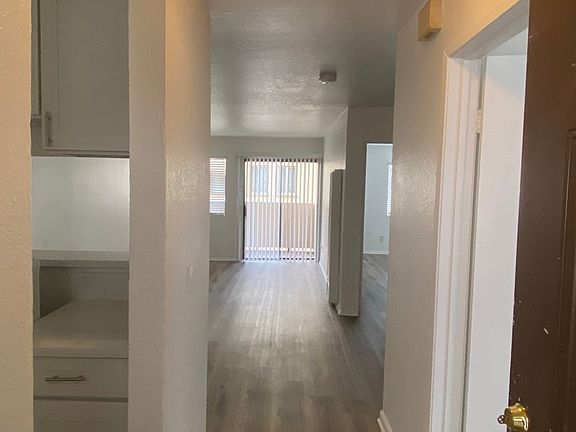 3rd image of 2250 Cedar Ave APT 4