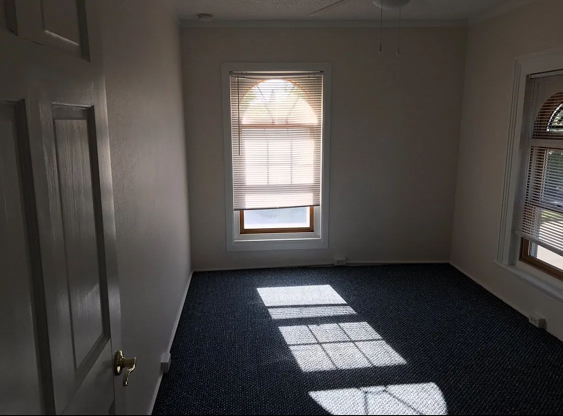 205 S Dean St — Photo 3