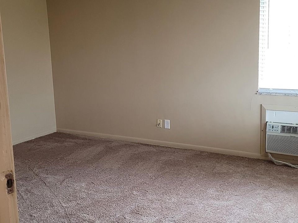1st image of 3600 Schwartze Ave #4