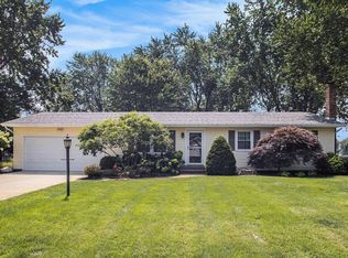 27398 Bittersweet Ln, Elkhart, IN 46514