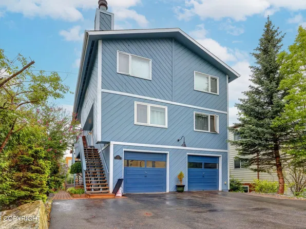 610 N St APT 4, Anchorage, AK 99501