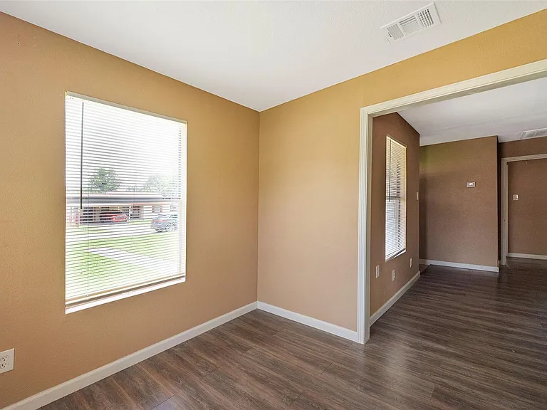 202 Norview Dr — Photo 10