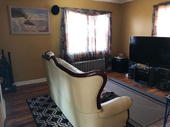 2nd image of 11843 236th St