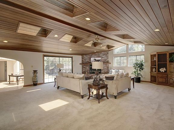 4th image of 4310 Forest Hill Ct