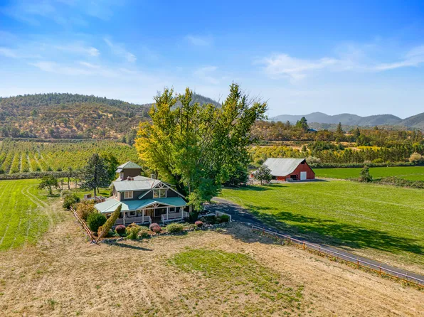 1593 Pioneer Rd, Talent, OR 97540