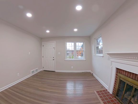 Living/dining room