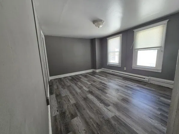 159-161 W Main St, Glen Lyon, PA