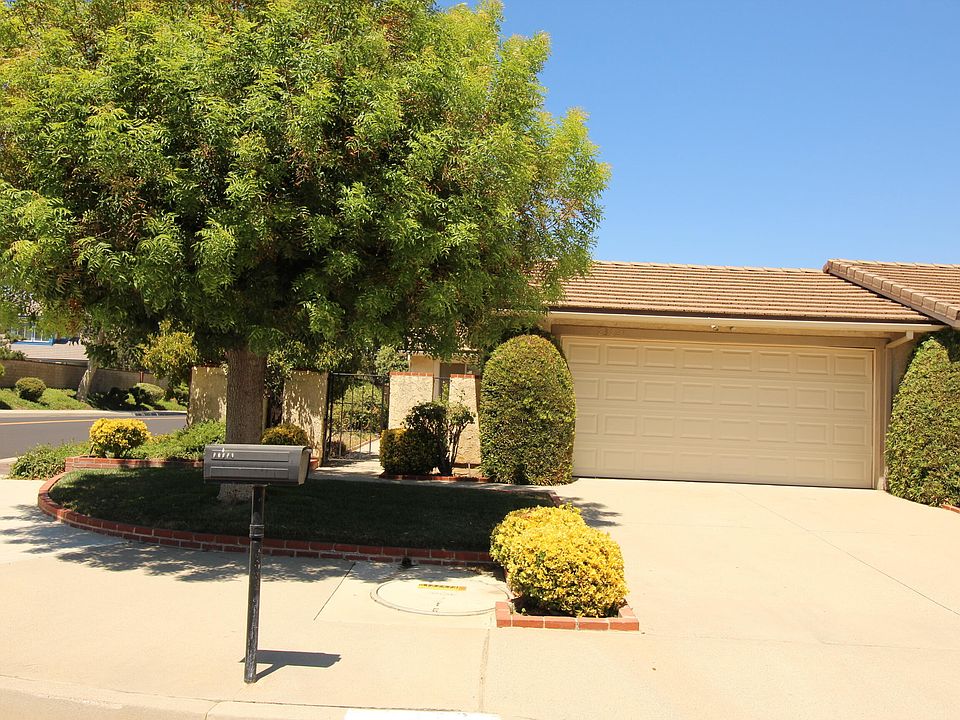 1st image of 23221 Avenida Velarte