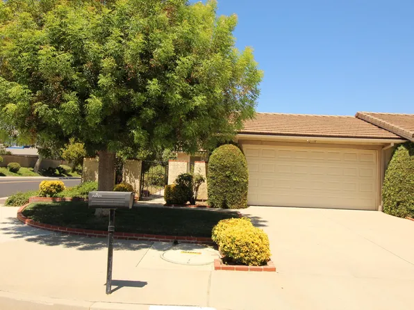 23221 Avenida Velarte, Santa Clarita, CA 91355