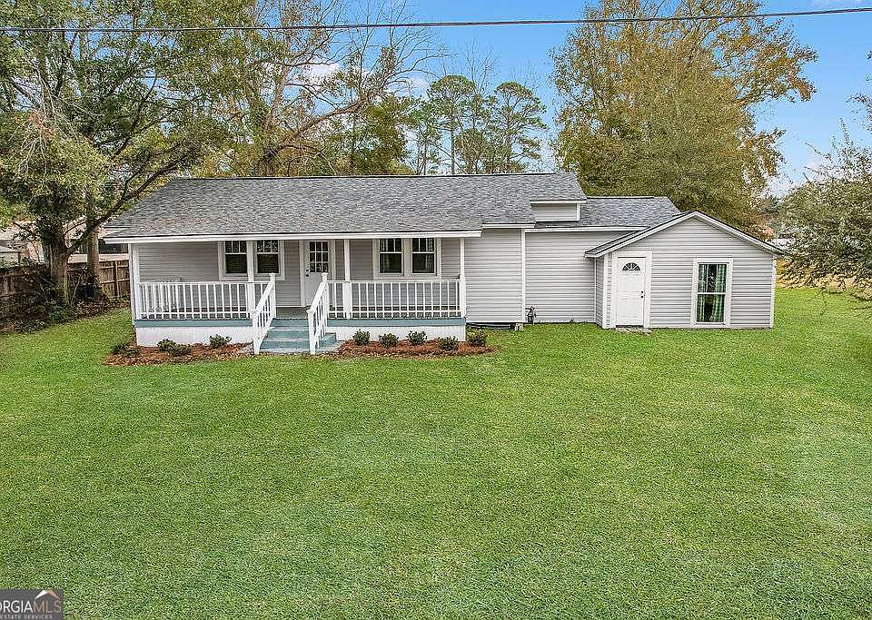 1st image of 373 S Main St