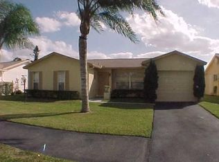7319 Pineneedle Ln, Lake Worth, FL 33467