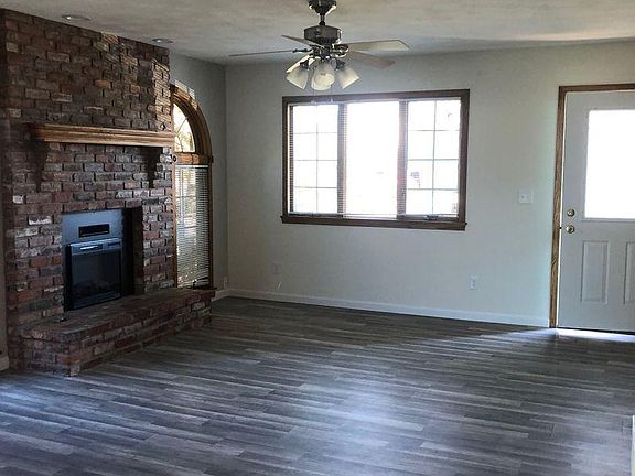 4th image of 3025 W Wildlife Dr