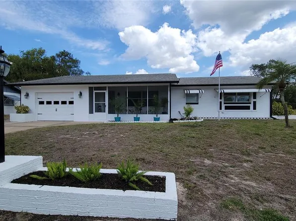 2365 Poinsettia Dr, Orange City, FL 32763