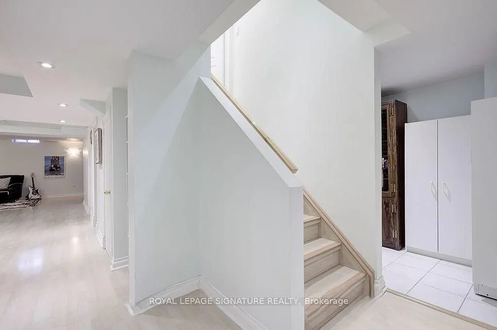 5 bed, $4,489 — Photo 2