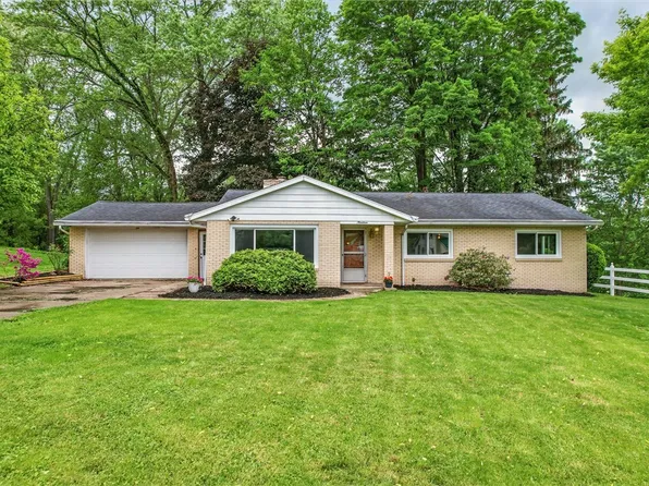 19 Ruth St, Greenville, PA 16125