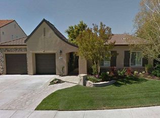 5406 Moonshadow St, Simi Valley, CA 93063