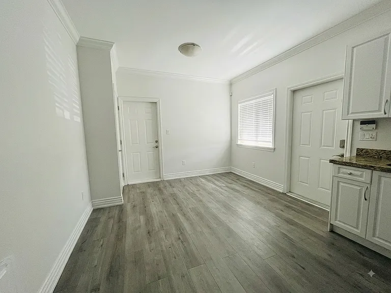 10260 Williams Rd — Photo 4