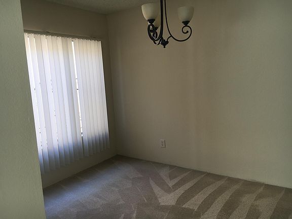 4th image of 433 N Jackson St APT 211