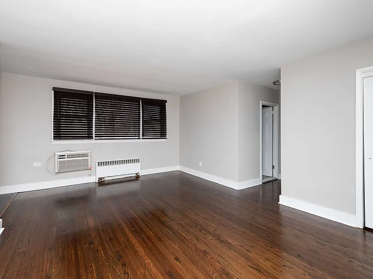 Ardleigh Gardens Apartments — Photo 6