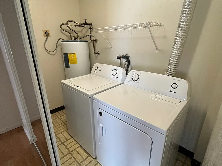 Shadow Creek Apartments — Photo 30