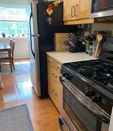 5th image of 1521 Colonial Dr APT 202