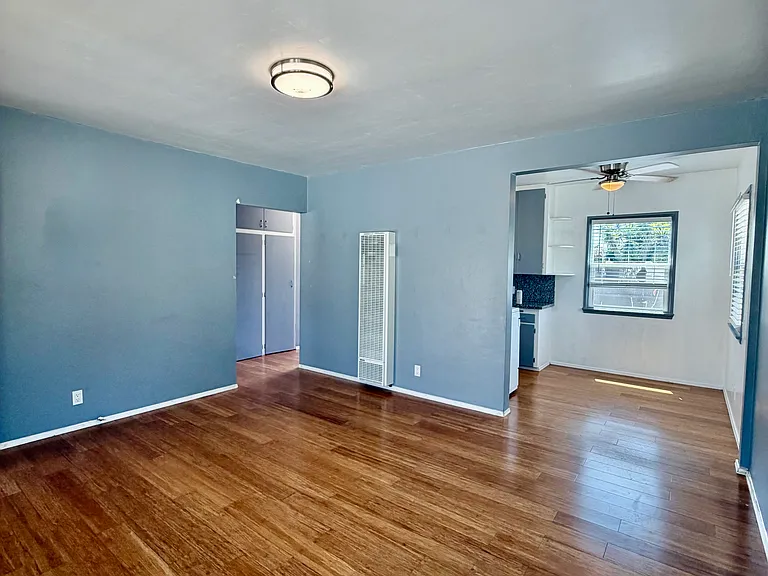 3321 E 17th St #3321 — Photo 3