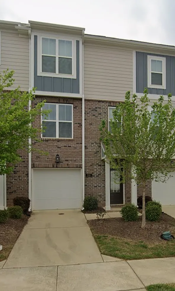 3 bed, 3.5 bath, 1856 sqft, $2,100 — Photo 1
